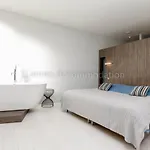 Clic 21 Apartment